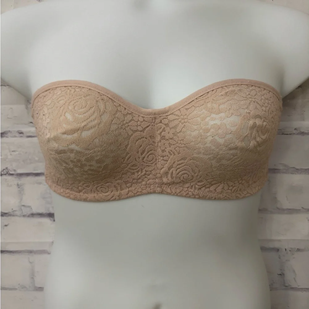 Wacoal Strapless Lace Bandeau Bra in Nude